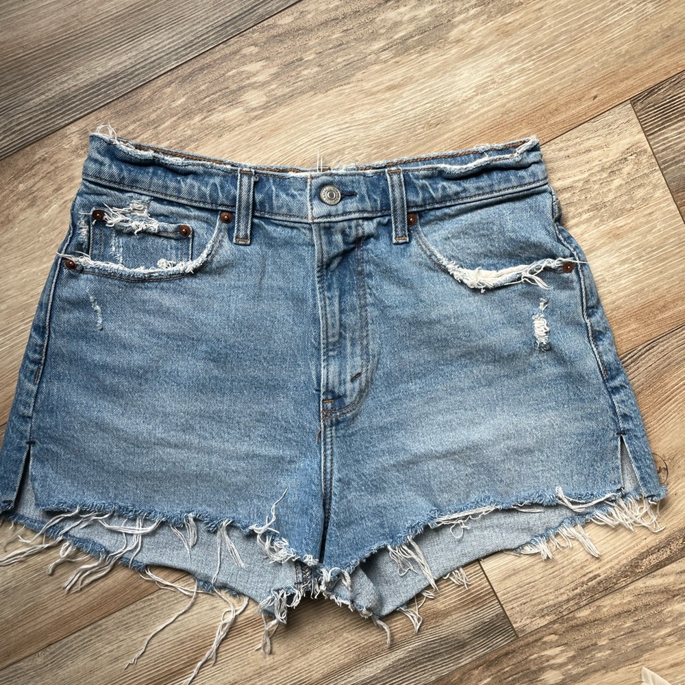 Women’s Abercrombie & Fitch Mom Shorts - Curve Love